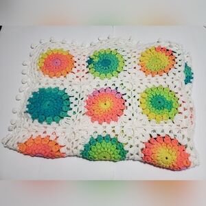 Crocheted blanket made of Sunburst Granny Squares